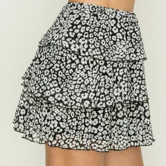 Animal Print Ruffle Skirt a - Picture 1 of 7
